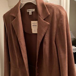 NEW: Women's 2 Piece Skirt & Jacket, Size 16